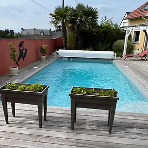 Le Clos Du Lupin, Vue Mer, Piscine Couette-café Saint-Coulomb